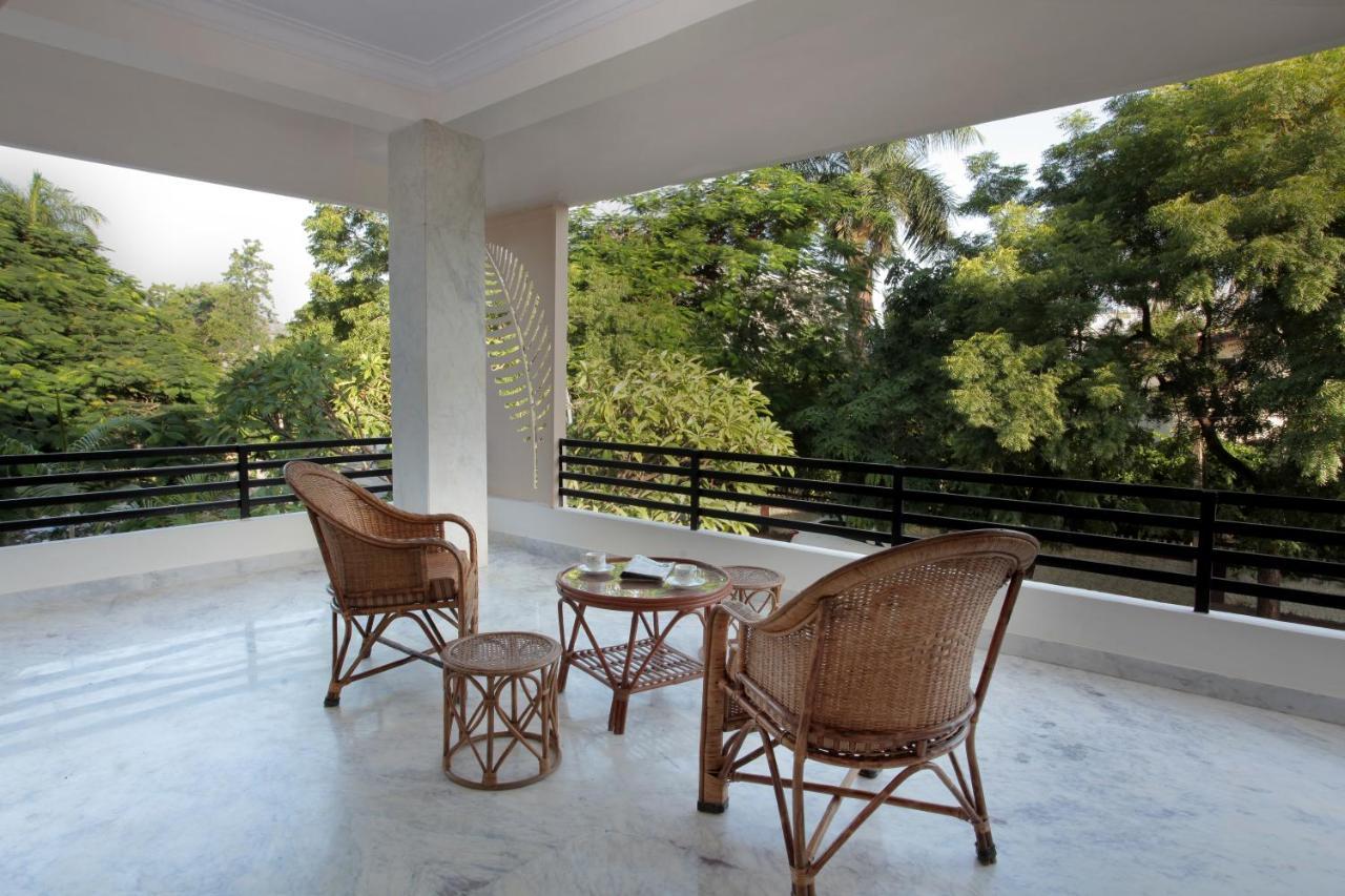 Mimosa Udaipur Panzió Kültér fotó